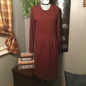 DE Collection long sleeve sweatshirt dress